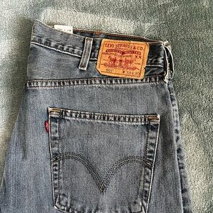 Levi's light blue Straight Jeans with Iconic Design